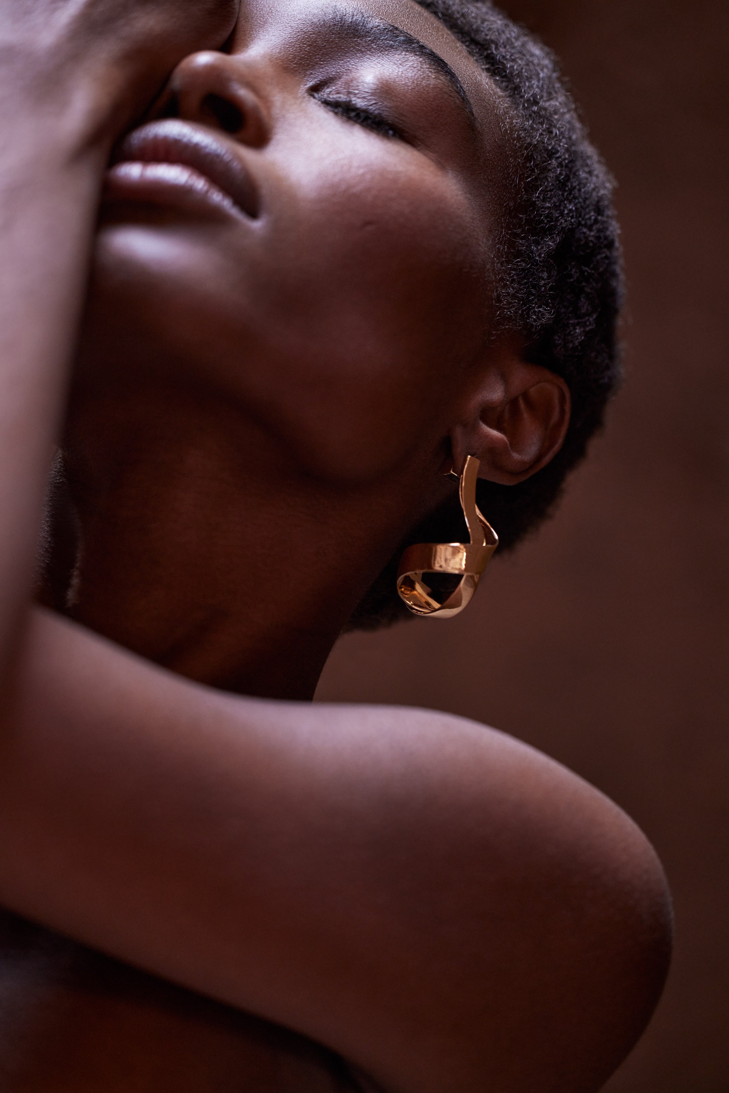 WHITE_SANDS_EARRING_STATEMENT_VENT_140 BD.jpg