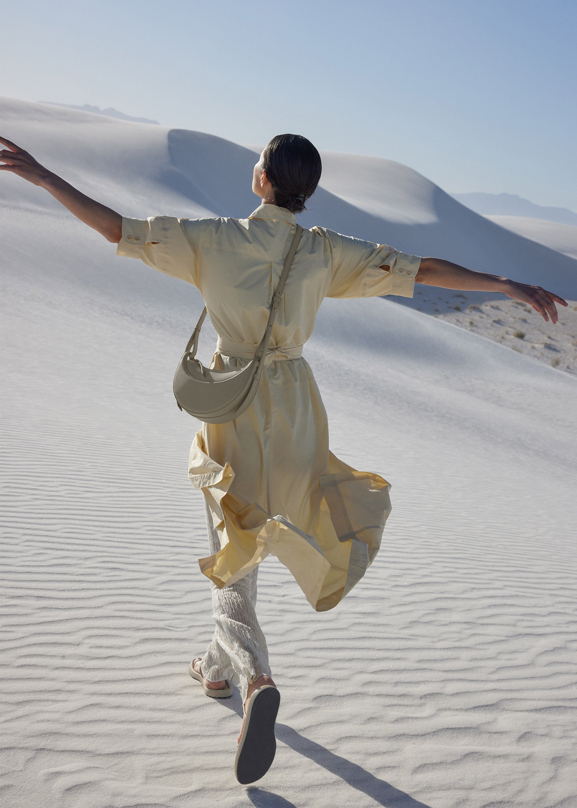 WHITE_SANDS_N10_OLIVIER_017 2000x2800px.jpg