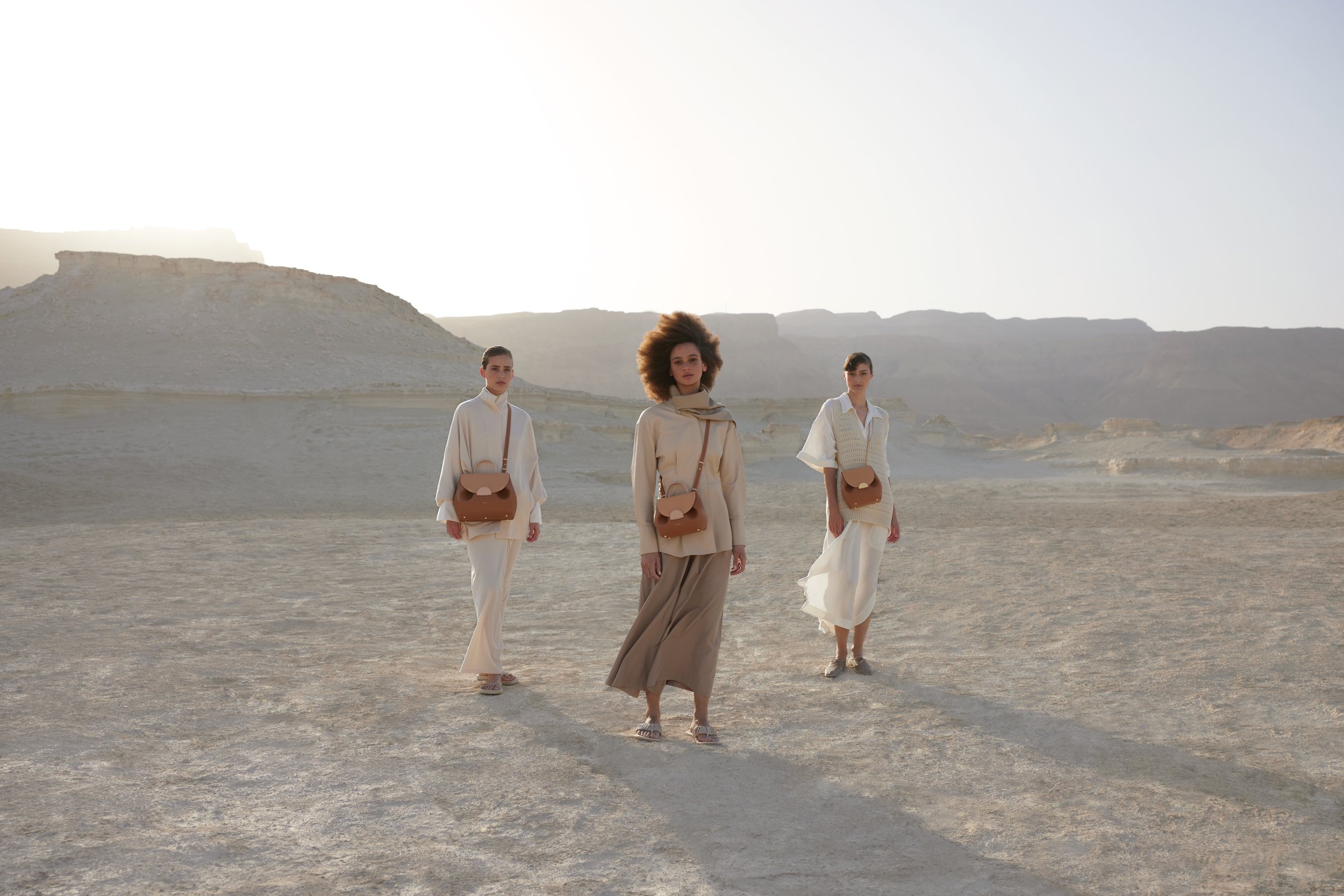 TRIO_CAMEL_3Z3A3817 BD.jpg