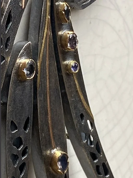 Wing Pin detail .jpg
