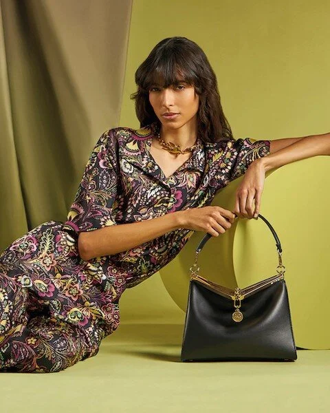 Etro's Golden Thread Capsule Collection is a tribute to Ramadan and Eid al-Fitr. Crafted from luxurious lightweight fabrics, adorned with intricate floral designs and blooming Paisley embroideries, each piece reflects the enchanting allure of Eastern