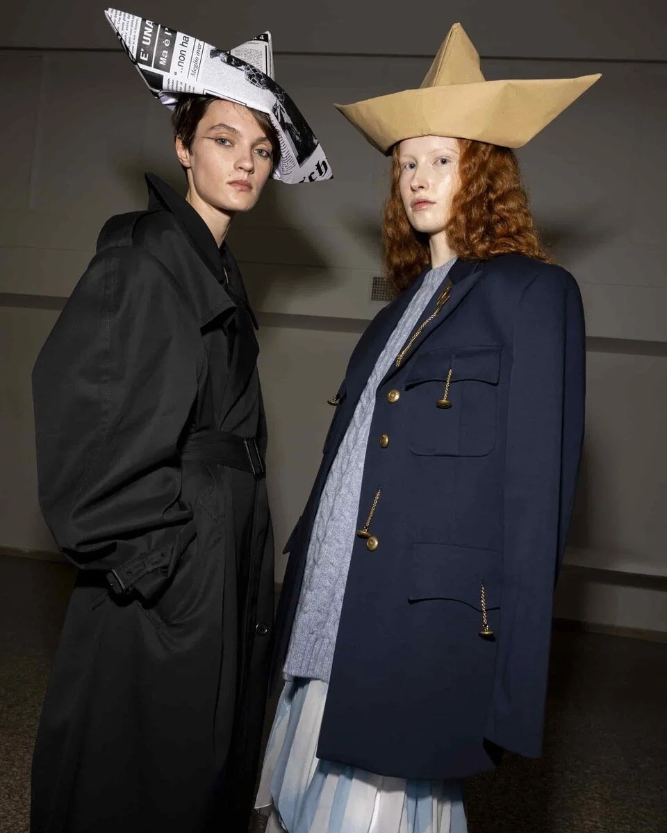 In the Moschino FW24, creative director Adrian Appiolaza's debut pays homage to the iconic House of Moschino and its visionary founder, Franco Moschino. Embracing tradition with a twist, the collection features classic elements like the trench coat a