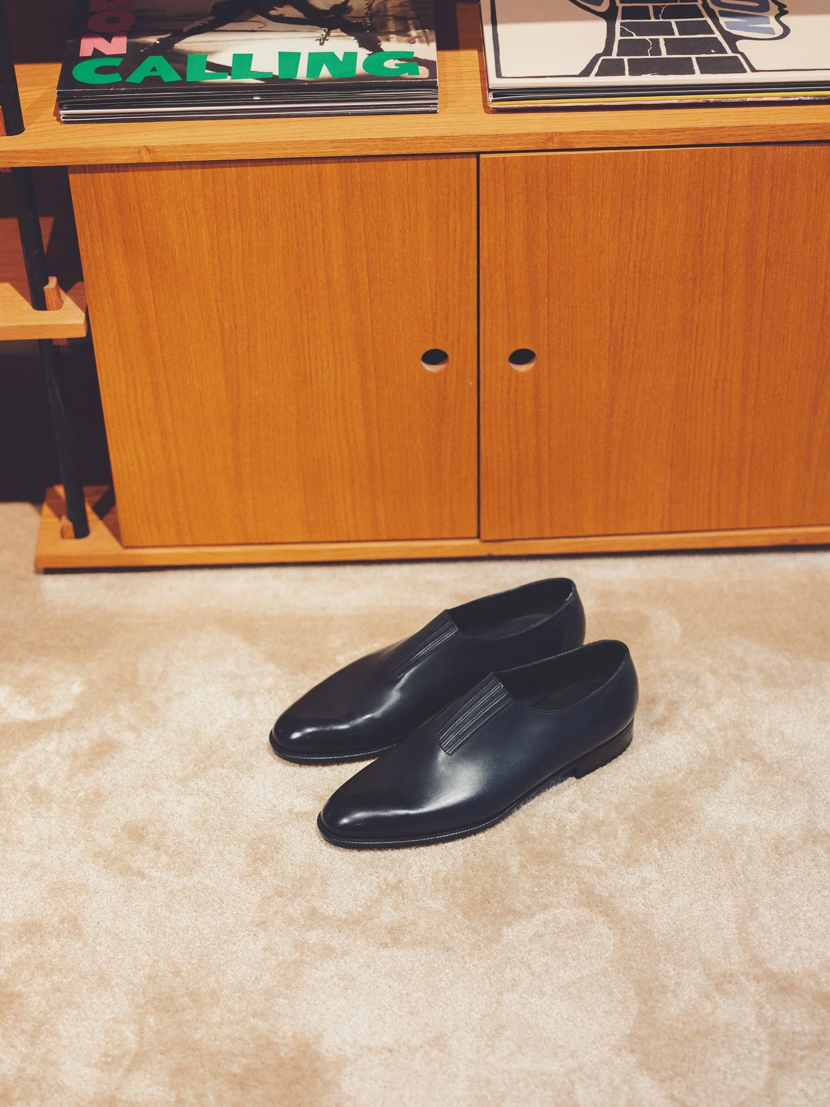 John Lobb AW26 Press Day Photographer Lucas Lehmann34 - Atrium Midnight.jpg