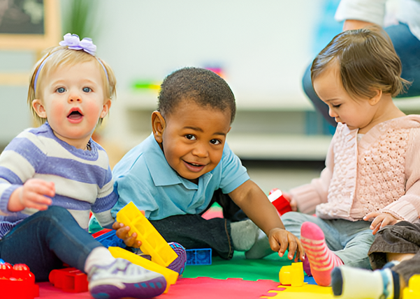 How Toddler Daycare in Chestermere Supports Early Learning and Emotional Growth