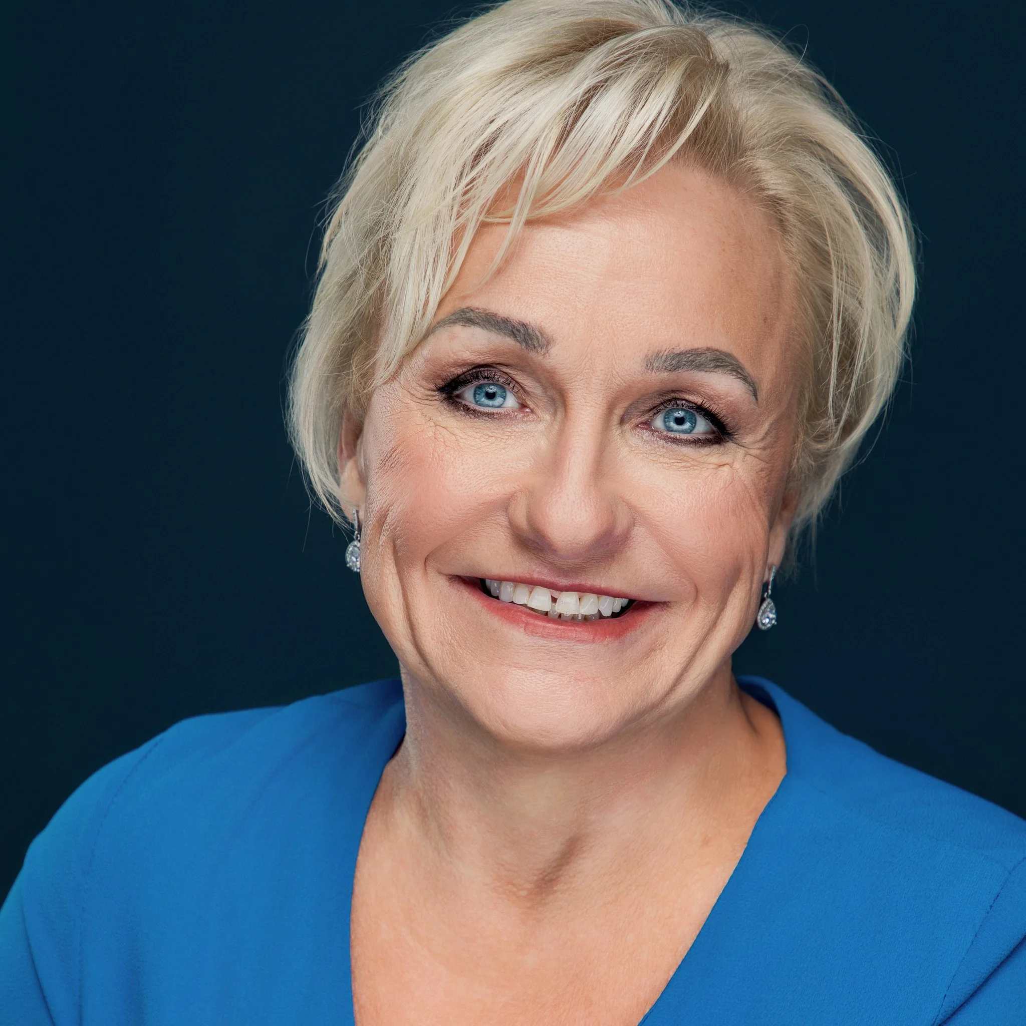 Re-Edit Elisa_005 SQUARE_web.JPG