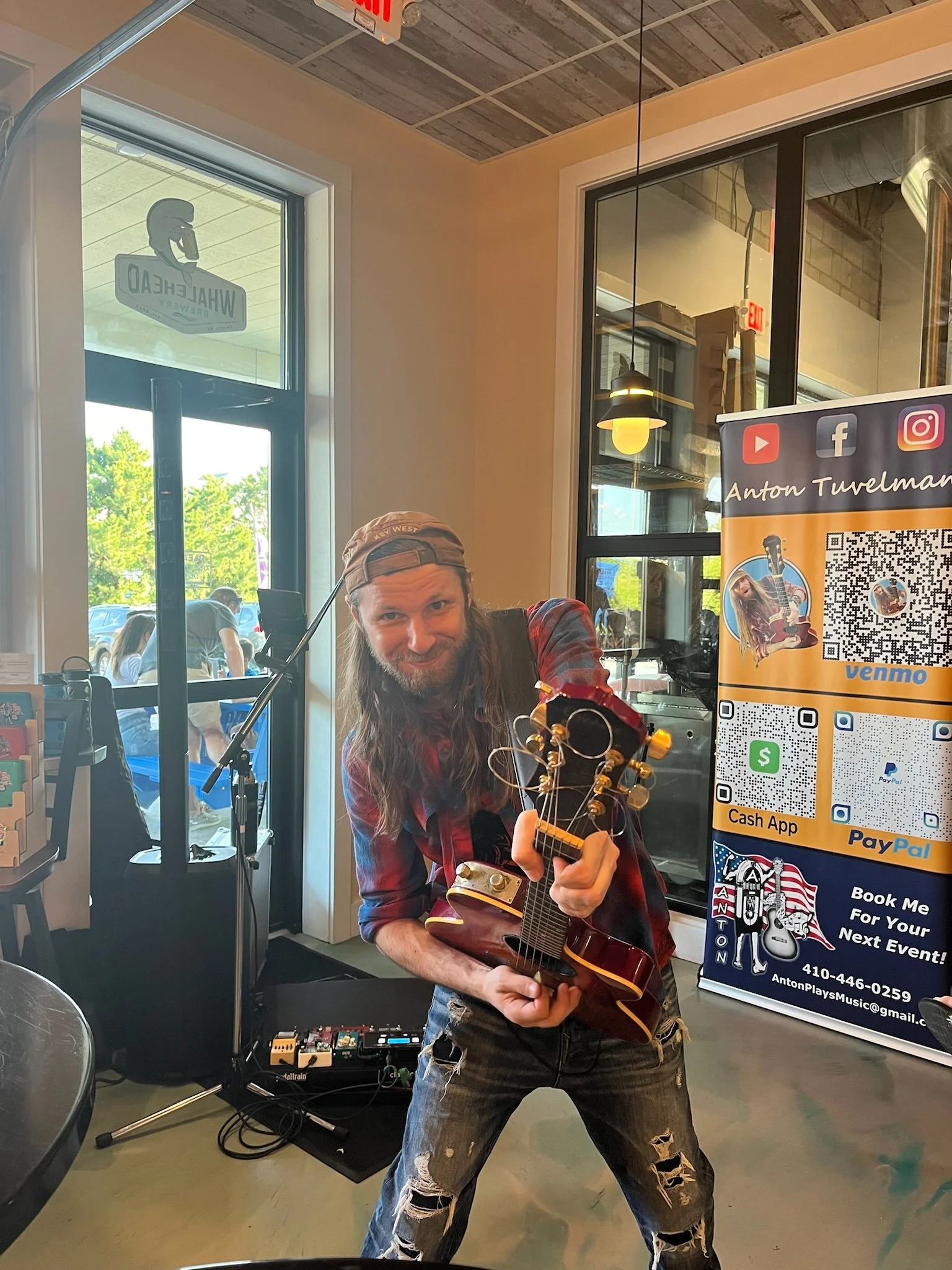 Live music by Anton!