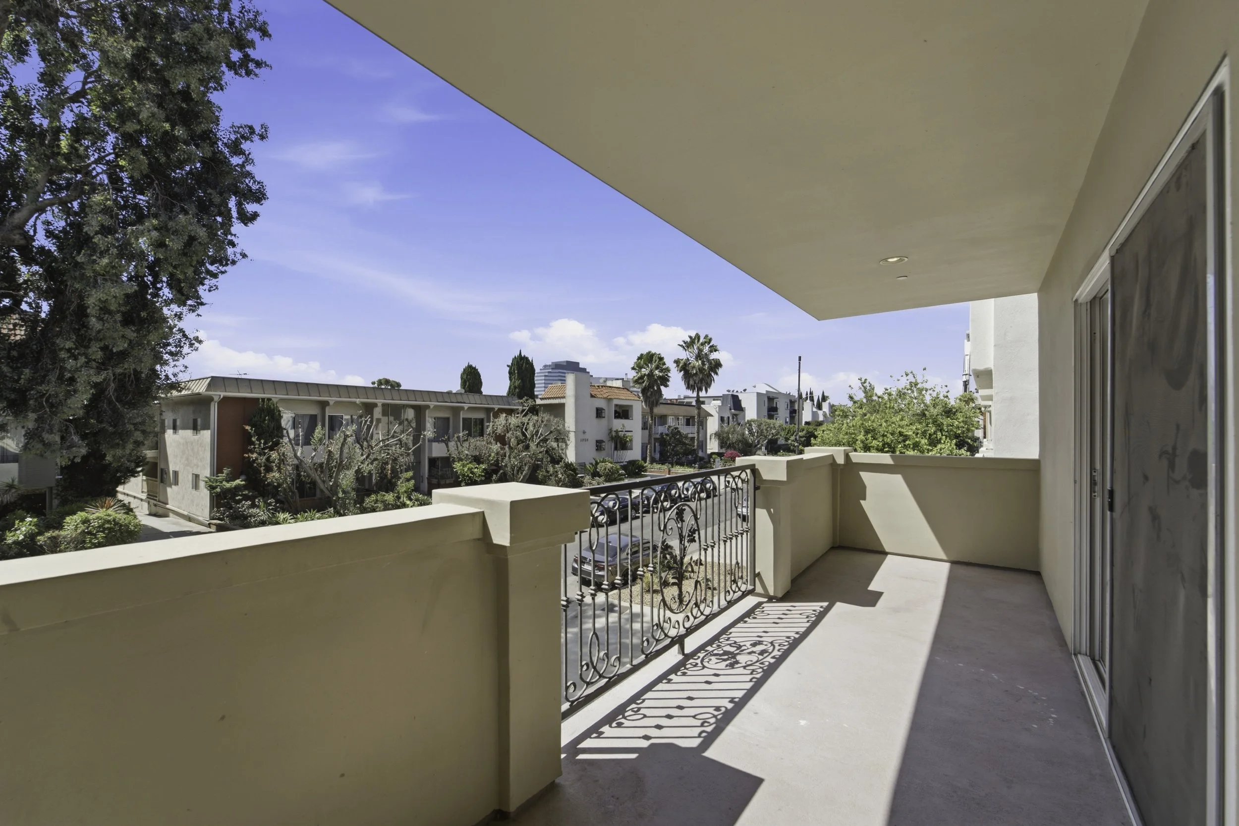 Unit 207-30.jpg