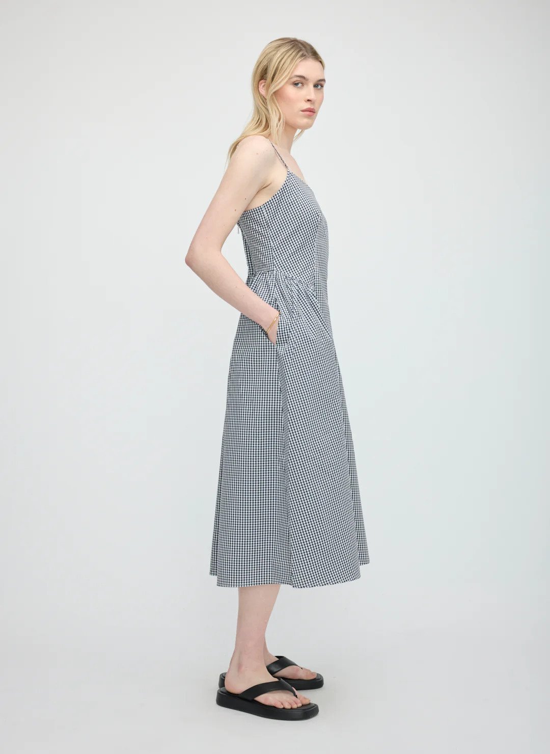 KWD10226CelinaMidiDressBlackBrightWhiteGingham_059.jpg