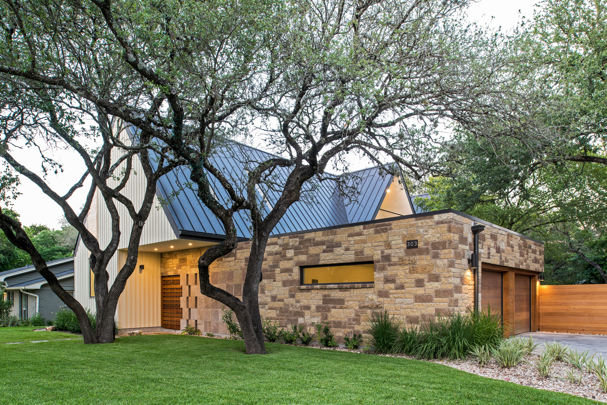 laurelwood-house-residence-home-austin-texas-usa-architecture_dezeen_1.jpg