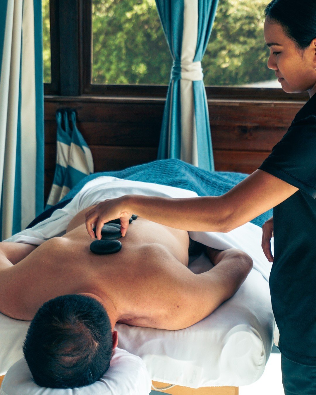 Discover peak relaxation with our LakeHouse River Rock Massage. Using warm stone therapy, a soothing blend of basalt stones and Swedish massage techniques.

The the deep warmth activates your muscles, providing deep tissue relief and revitalization. 