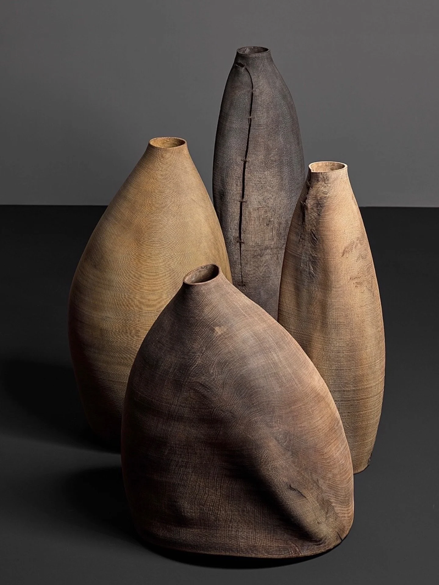 Some forms never fail.

Art by @ernstgamperl 

These pieces on display at Hamburg&rsquo;s  Museum f&uuml;r Kunst und Gewerde  are made from  the wood of a 230 year old oak tree. 

Incredible mastery and exquisite design.

#finewoodcraft #woodelegance