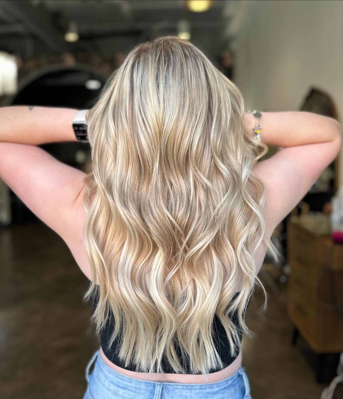 I had so much fun giving my girl the hair of her dreams today. She&rsquo;s never had extensions before and always struggles to get her hair to grow past its length it was at. What a transformation just two rows of hand tied extensions can make! 🤍