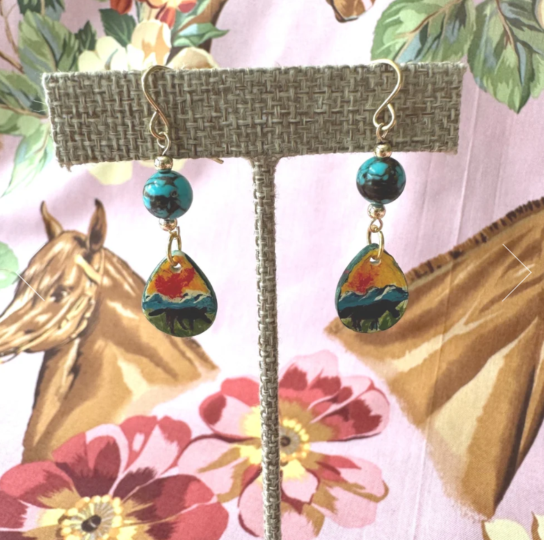 Violet.Gold.Earrings.3.png
