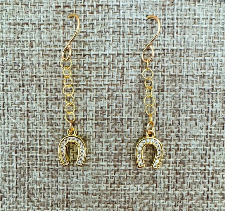 Oatmeal.gold.earring.3.png