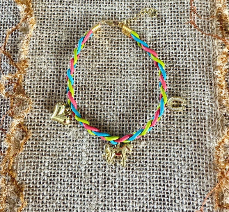 velvet.bracelet.1.png