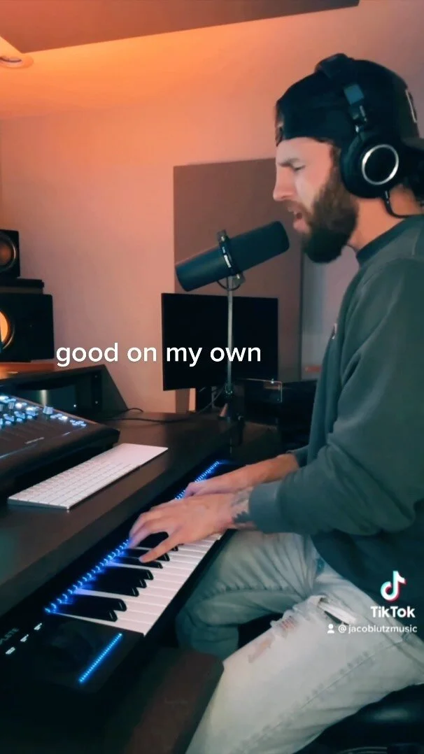 when you like being single but you meet someone who just makes everything better.. this one is called “good on my own”  P.S. shoutout to my songwriter buddies on this one @thereidisbell & @sarahallisonturner