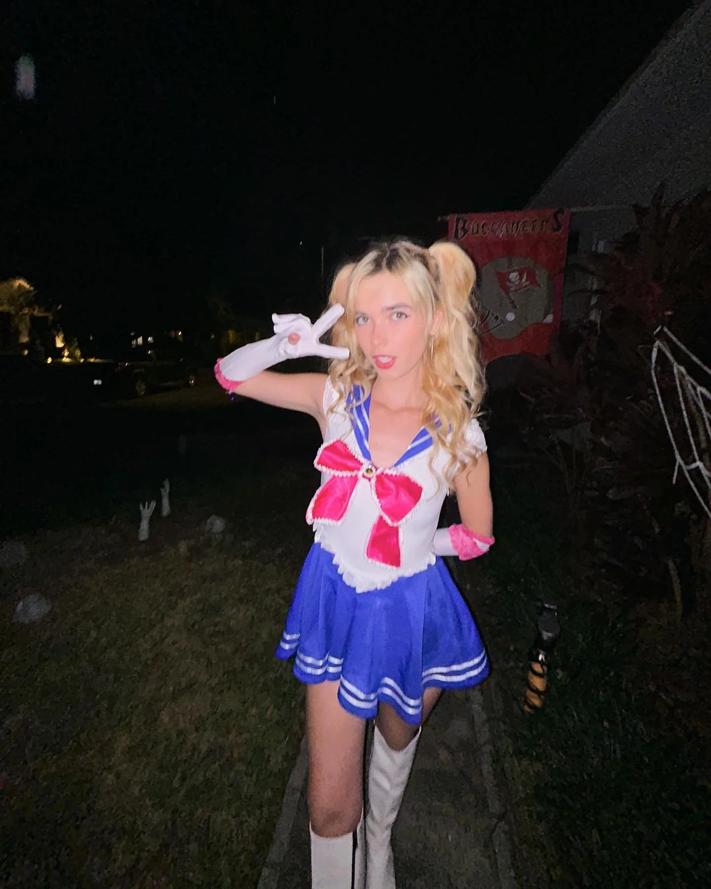 YAYYY MY FAVORITE TIME OF THE YEAR 👹