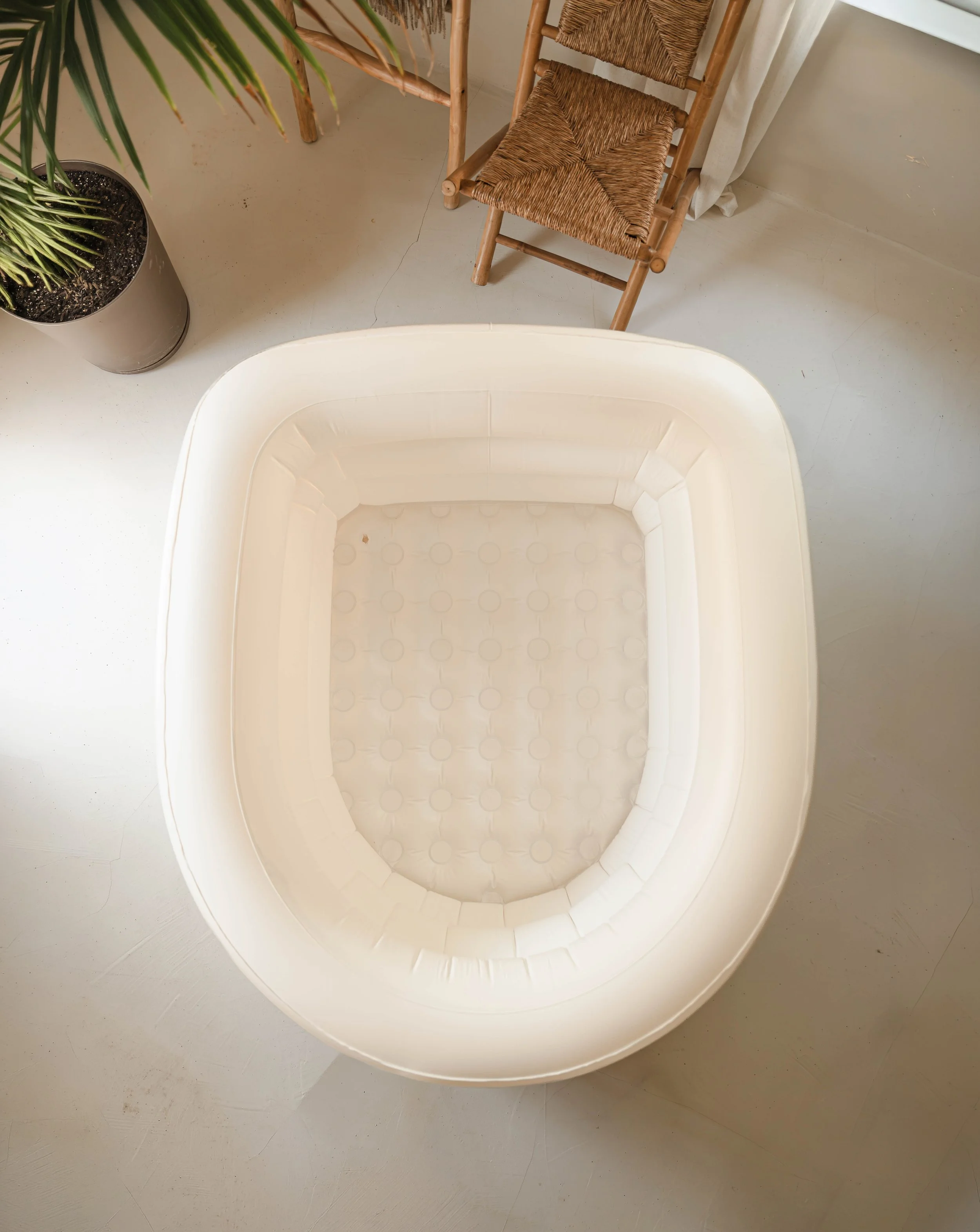 *NEW* solo milky tub