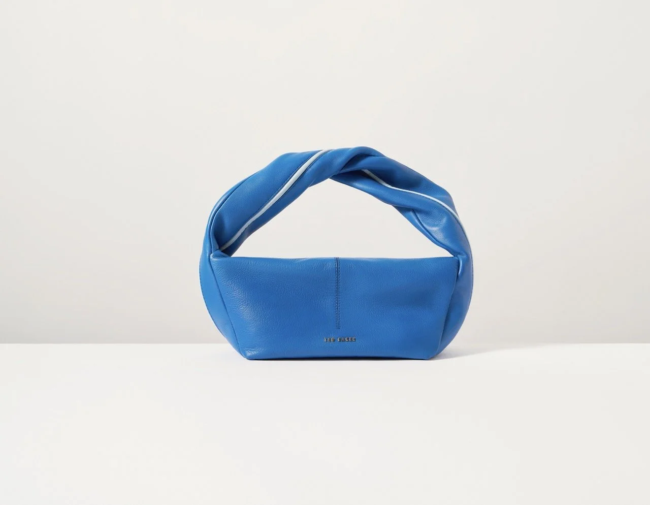 Q4 NEWNESS STILL LIFE_10_2 Large.jpeg