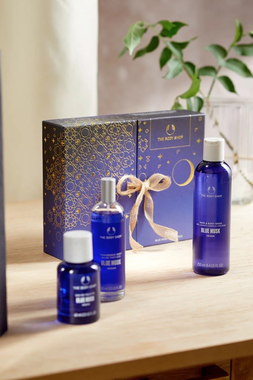 1042117_BOLD_BLUE_MUSK_BIG_GIFT_BOX_SILVER_INAGRPS224_comp_2 Large.jpeg