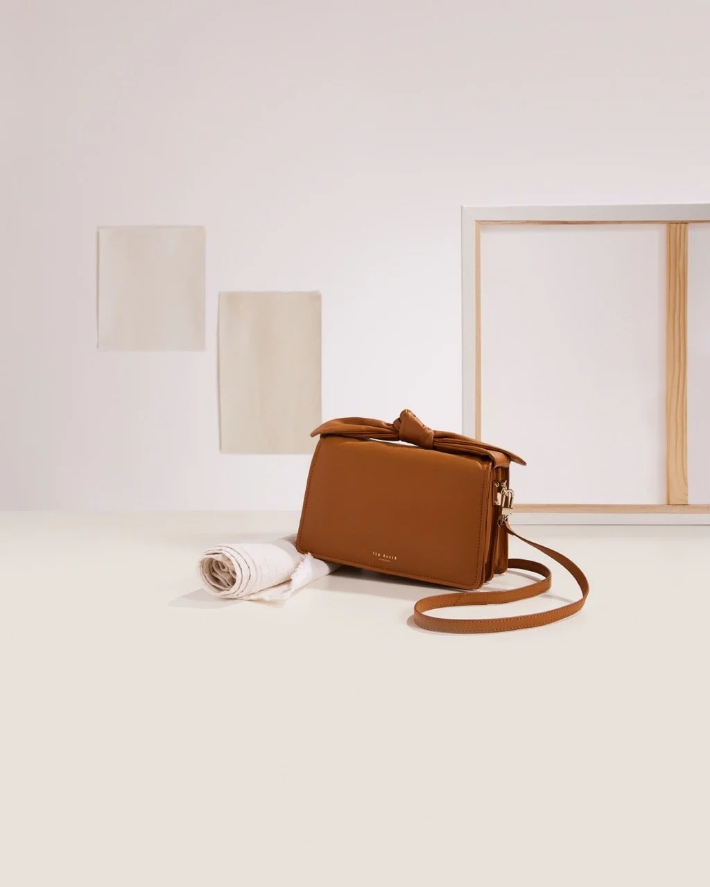 SS22 NEW SEASON PRINTS WK14_SHOT 01 ALT 142 Large.jpeg