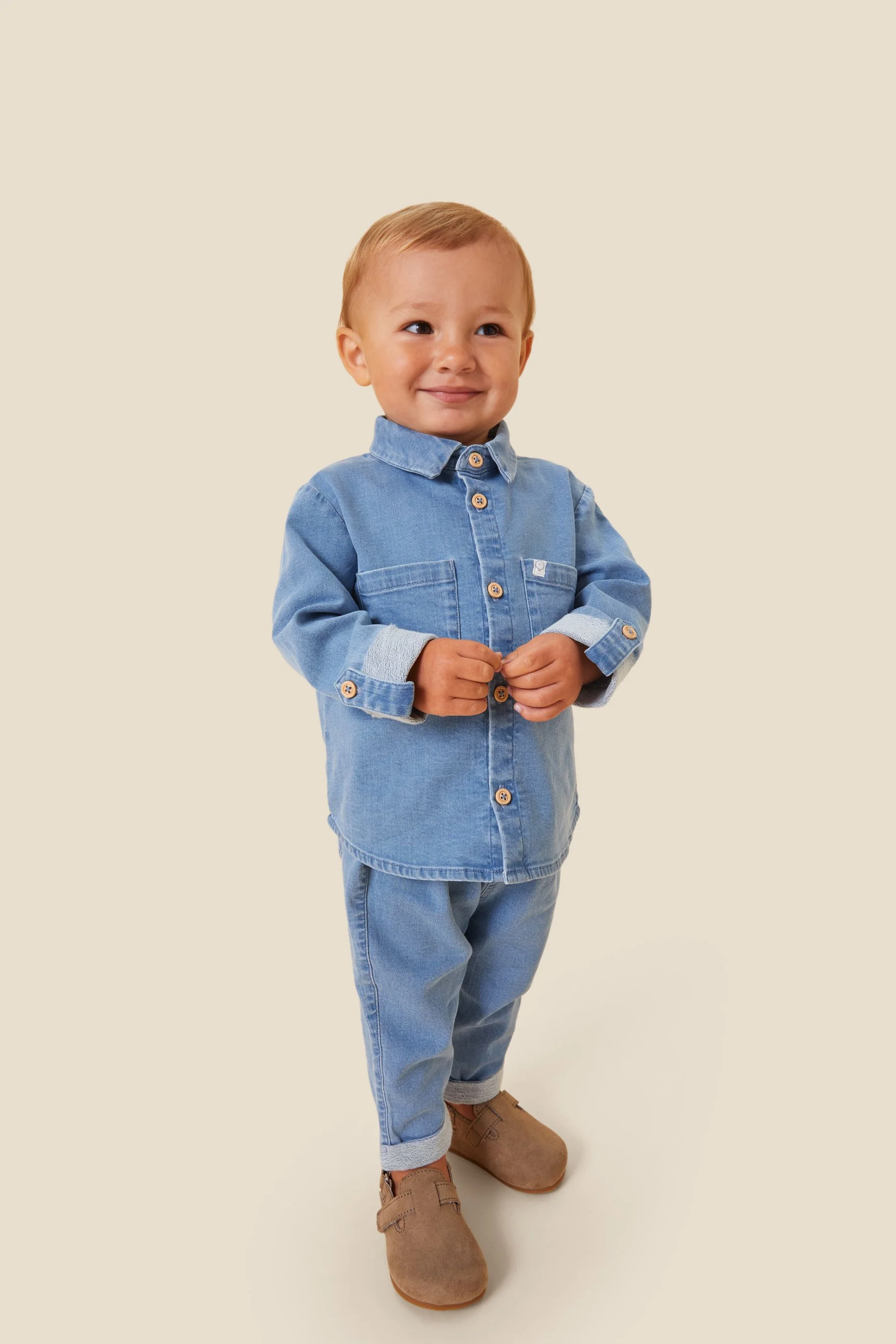 SS130DB_Denim Shirt_SS140DB_Elasticated Jeans_1979.jpg