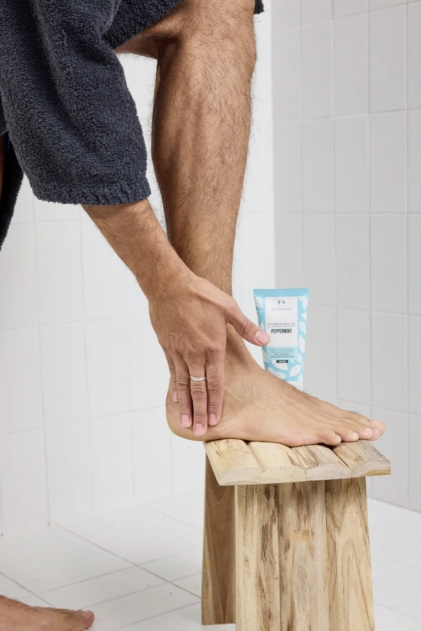 1025327_Peppermint Invigorating Body Gel 200ML_Gold_INAGRPS123_2951 Large.jpeg