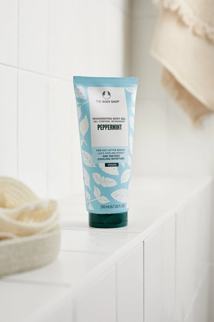 1025327_PEPPERMINT_INVIGORATING_BODY_GEL_200ML_SILVER_INAGRPS122_4401 Large.jpeg