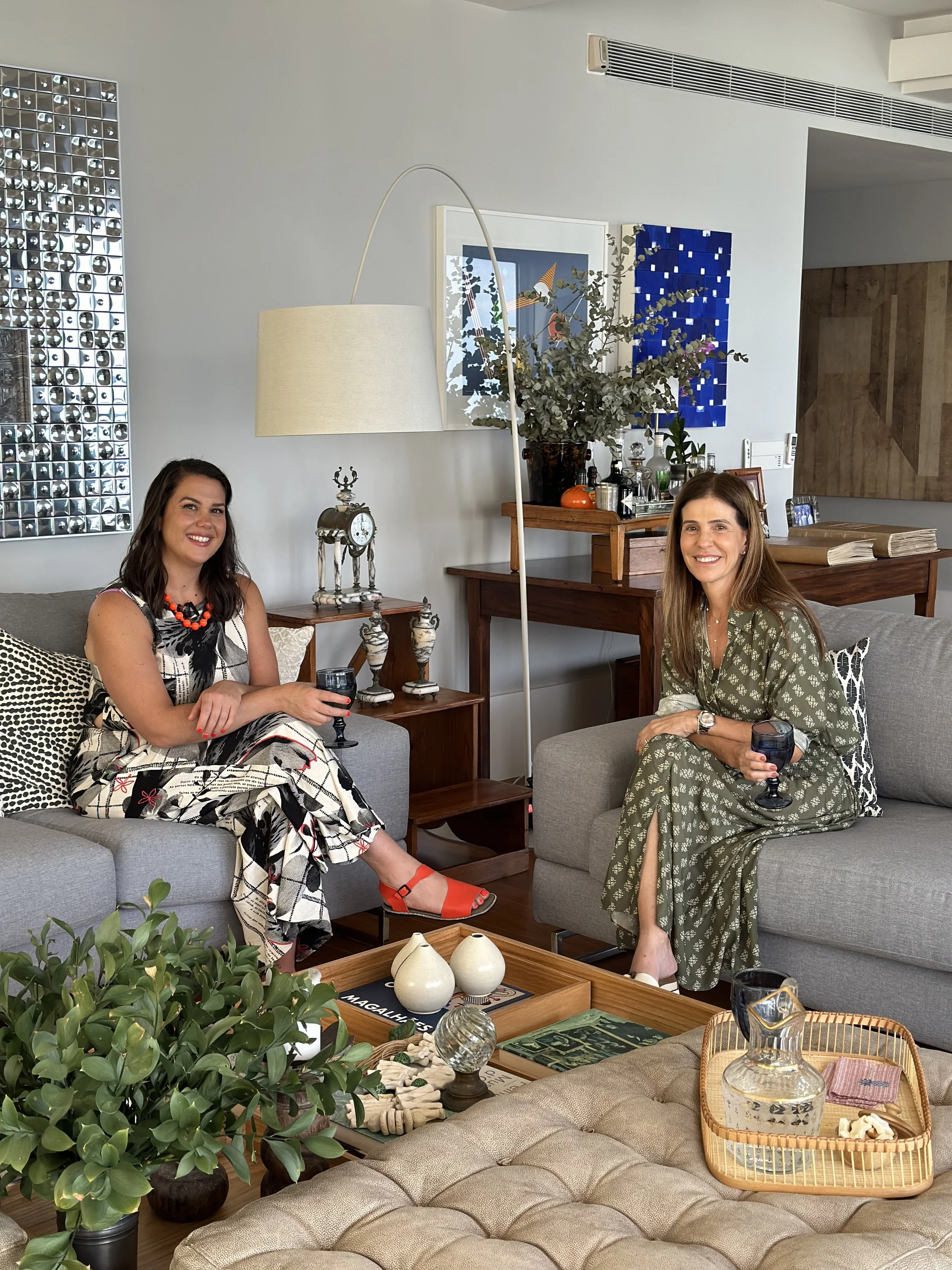 Setting a Table with Lavinia Francesa