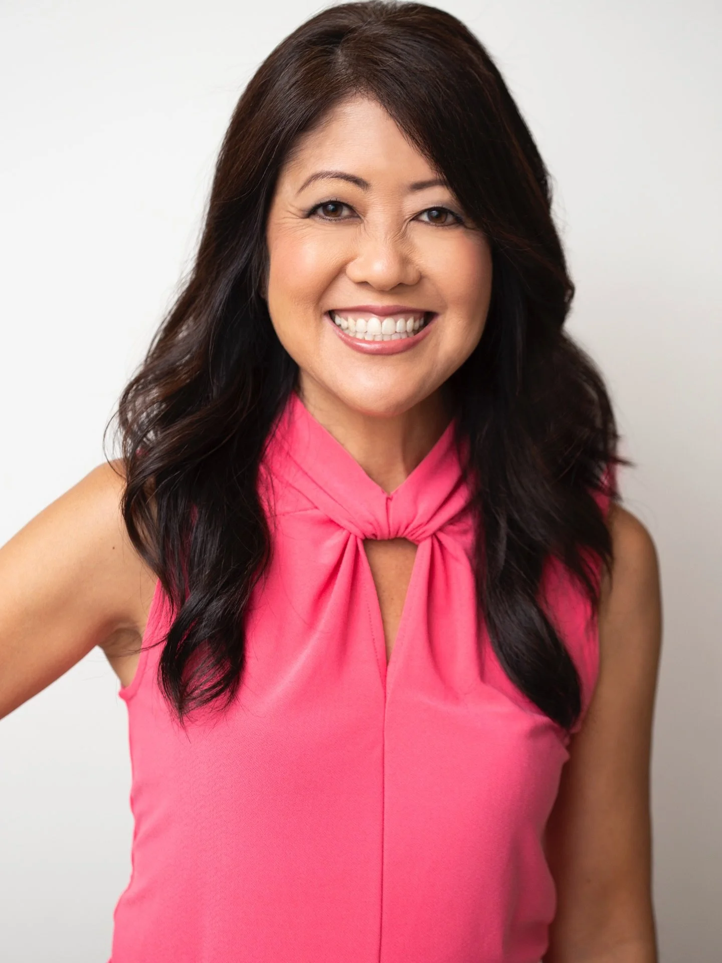 Exciting news! 🎙️✨ 

Tomorrow, 9/23, our very own Mona will be joining the Studio 6 Global Podcast Network for a special interview! Tune in at 8:07 AM HST (2:07 PM EST) as she shares insights on weddings, events, and the heart behind neu. 💜

We can