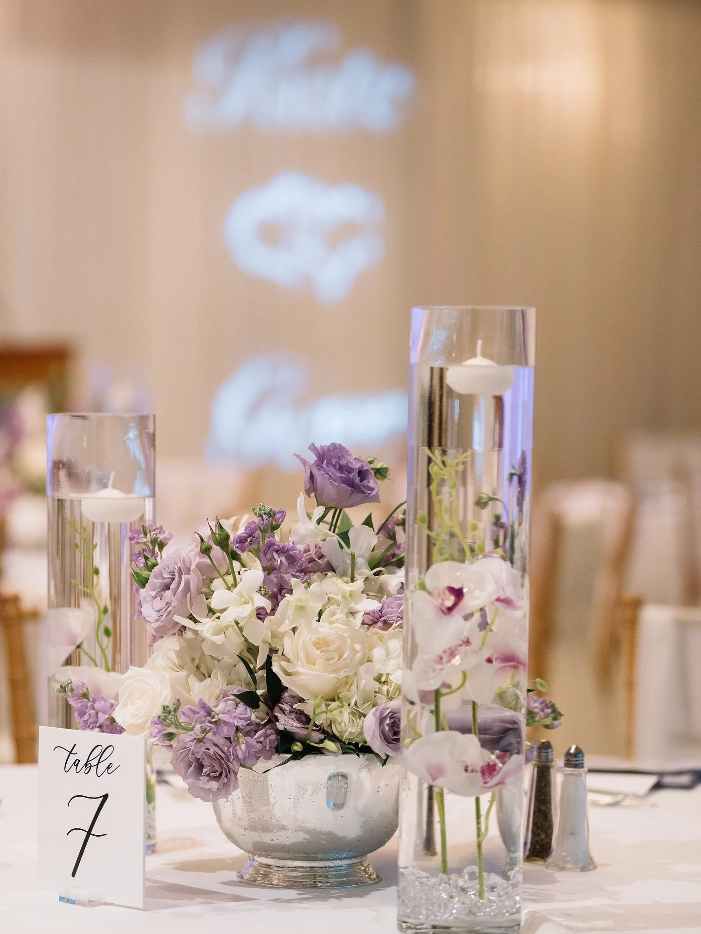 💜 Kate &amp; Gene&rsquo;s dreamy wedding was nothing short of magical! From the soft, romantic florals to the gorgeous draping and elegant d&eacute;cor, every detail was designed to create a timeless, romantic atmosphere. 🌸✨

Guests were swept away