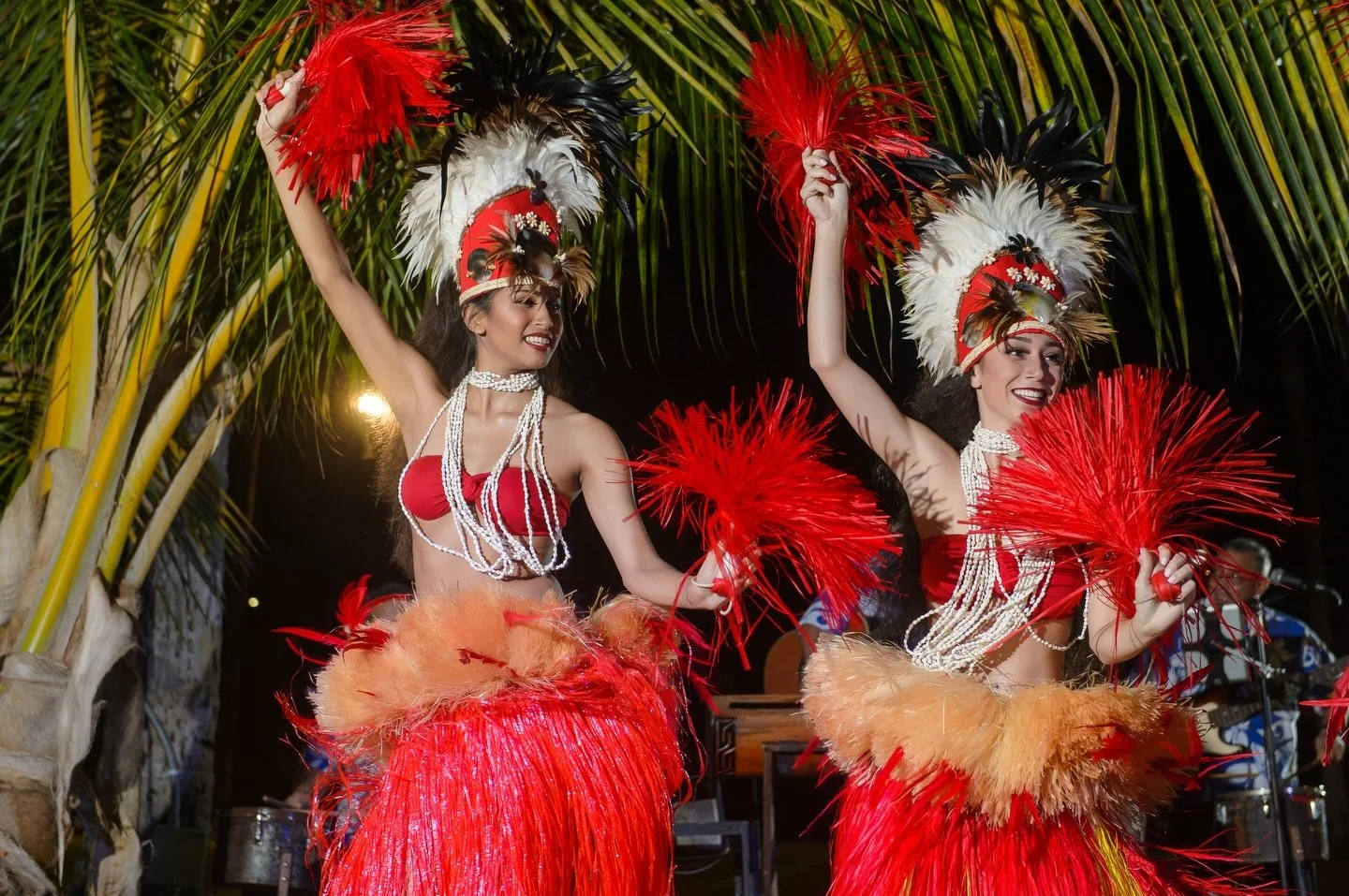 Island vibes were in full swing for Alice &amp; Kevin&rsquo;s celebration 🌺✨

Guests were treated to an unforgettable surprise as luau performers took the stage, sharing traditional Polynesian dances that brought so much energy, culture, and excitem
