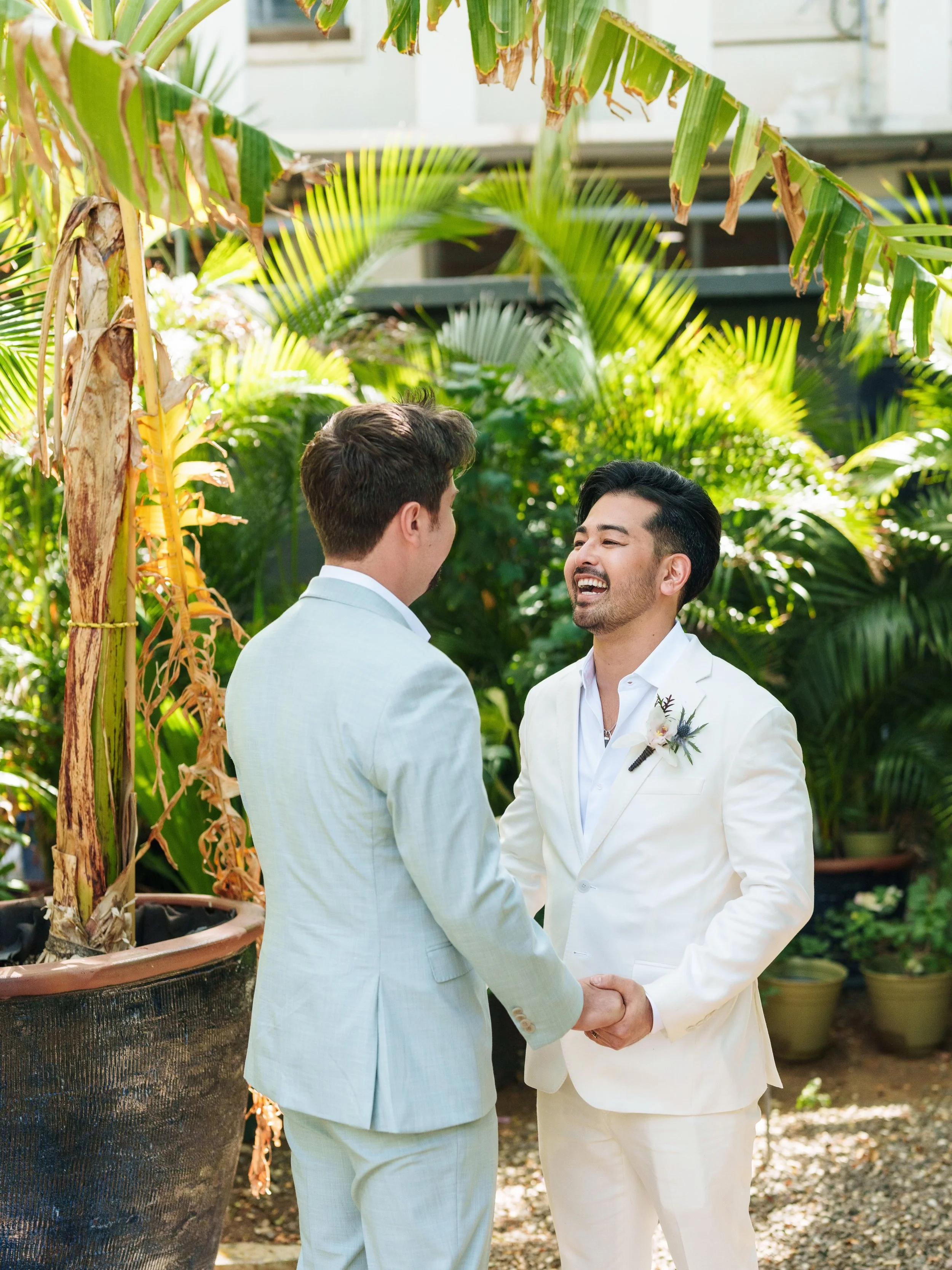 There&rsquo;s something unforgettable about a first look&mdash;the moment the rest of the world fades away and it&rsquo;s just the two of you. 🩵

Jesse &amp; Matt&rsquo;s first look was filled with so much emotion, anticipation, and joy. After month