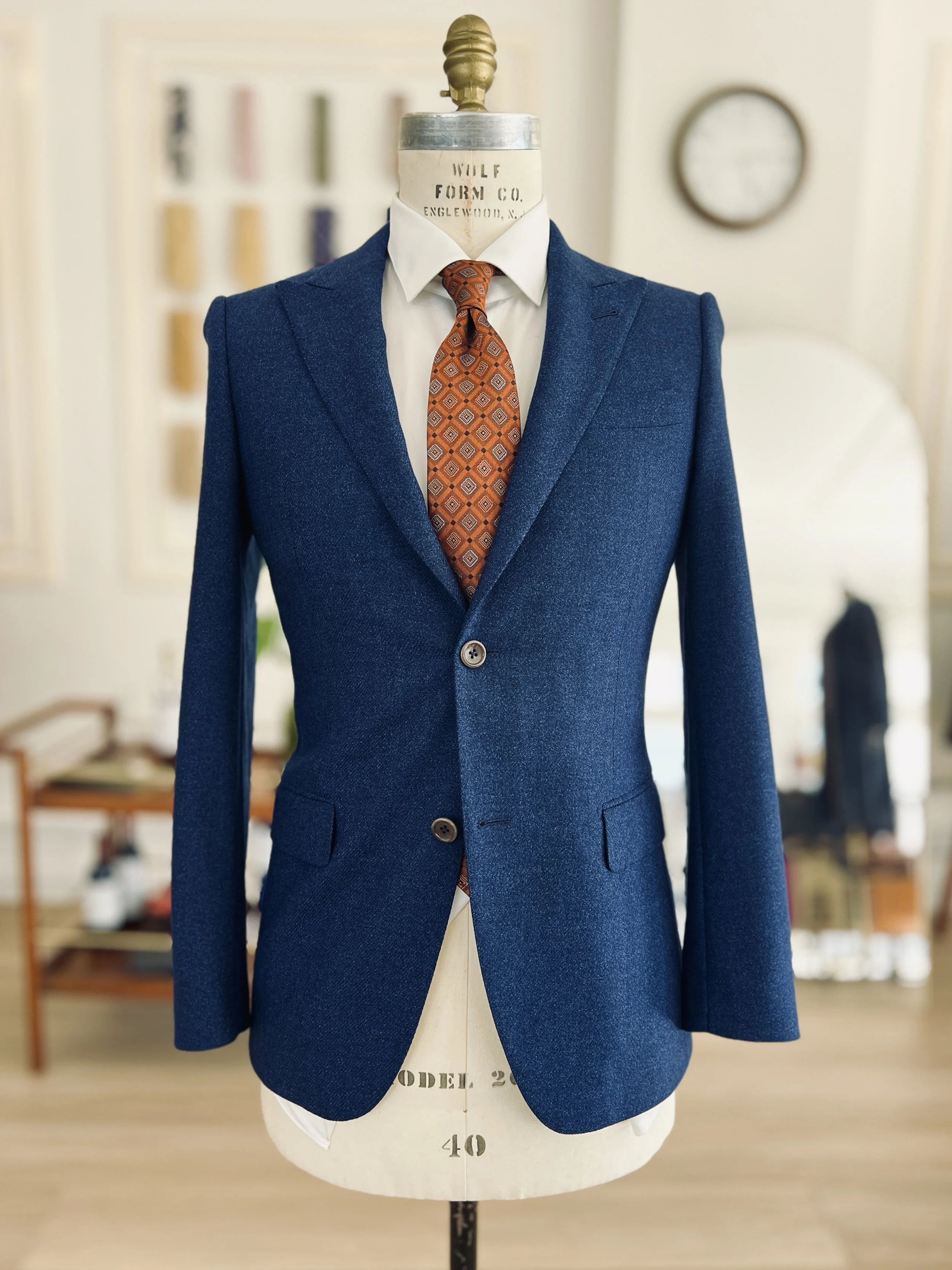 $630 (Original $2,100) / 38 L / 100% Wool Flannel / Soft and Light