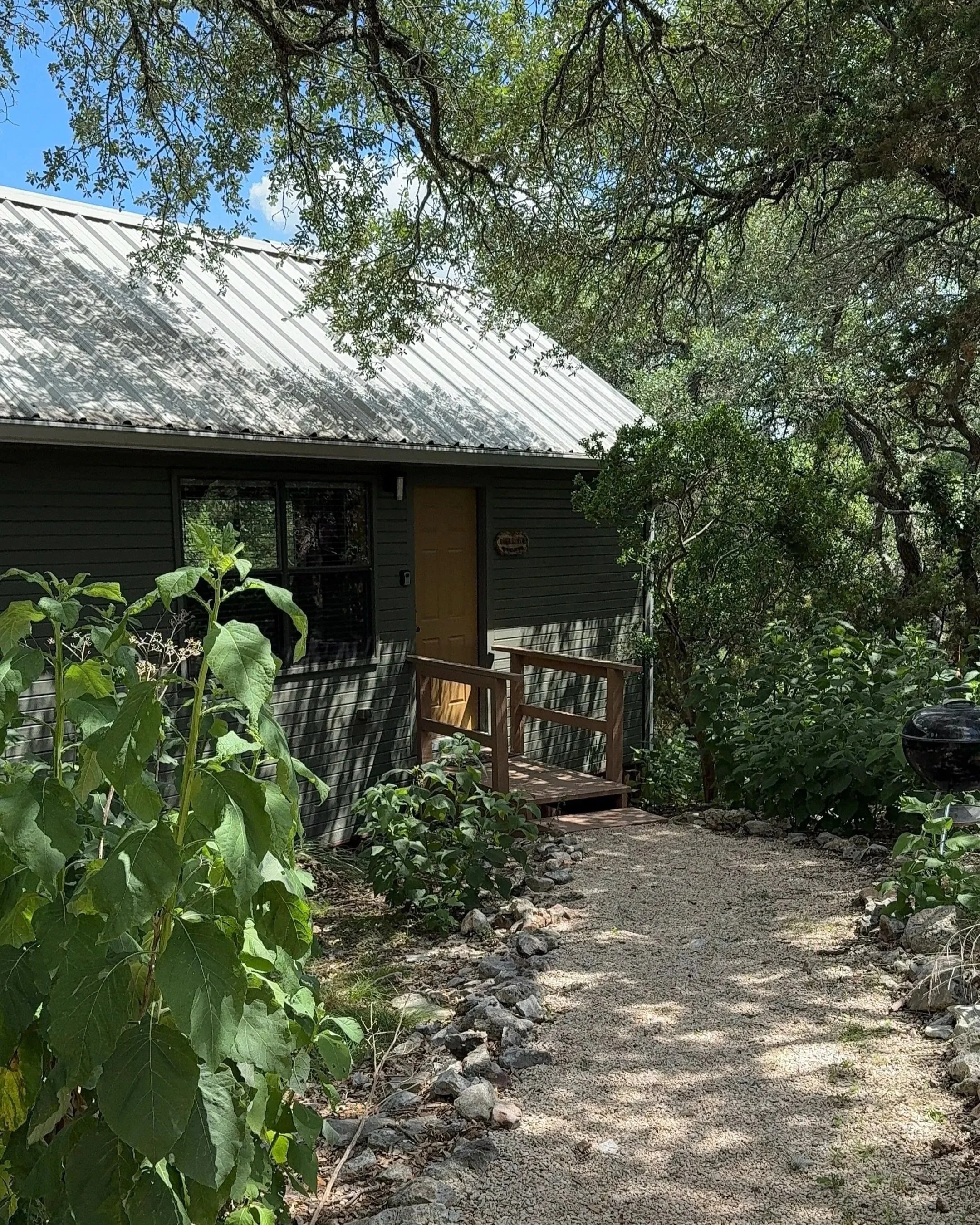Walnut Canyon Cabins