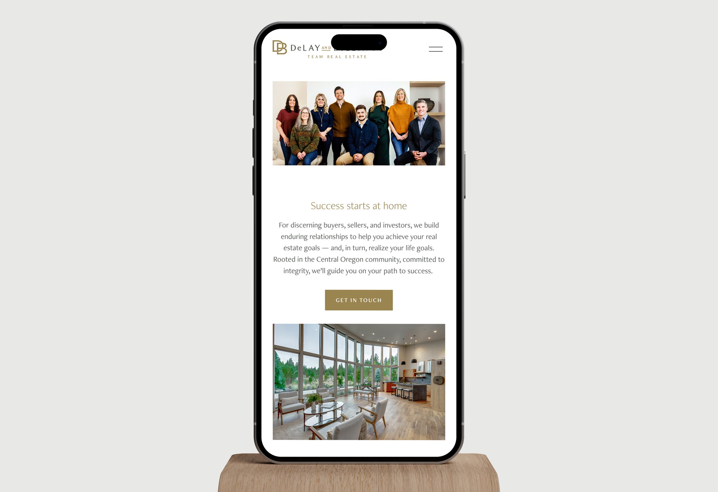 dbtre_web_phone@2x.jpg