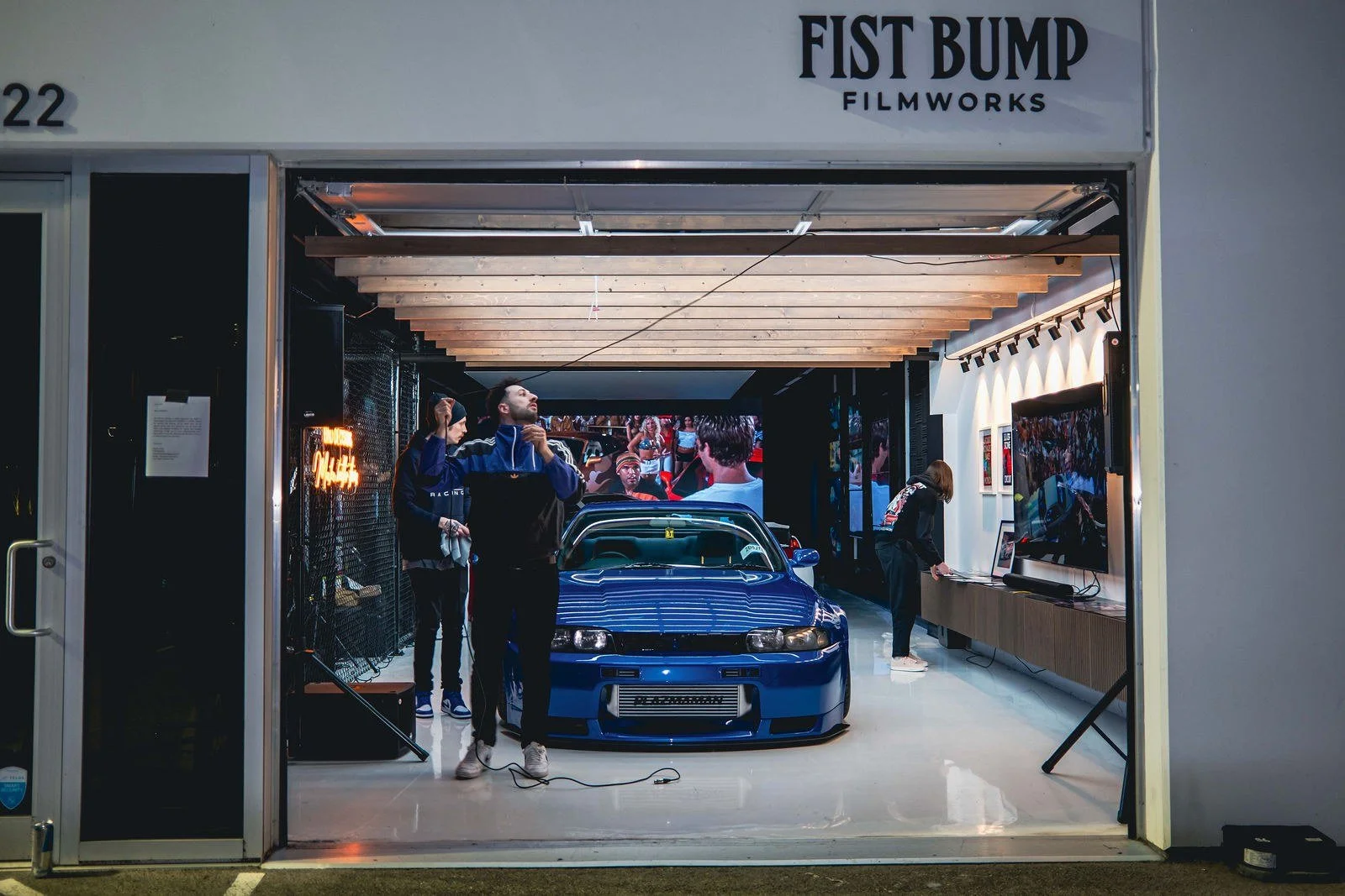 drive-in-front-bay-car.jpg