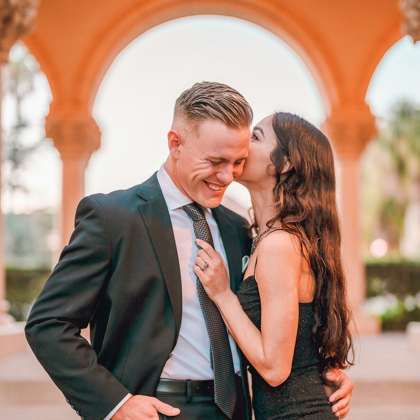Matt + Jordyn's unforgettable proposal story unfolded against the backdrop of Balboa Park. We seized the moment on a bridge, capturing the essence of their love. Swipe left for the journey through stunning spots and a timeless 'Yes.' 💑💍 #LoveStory 