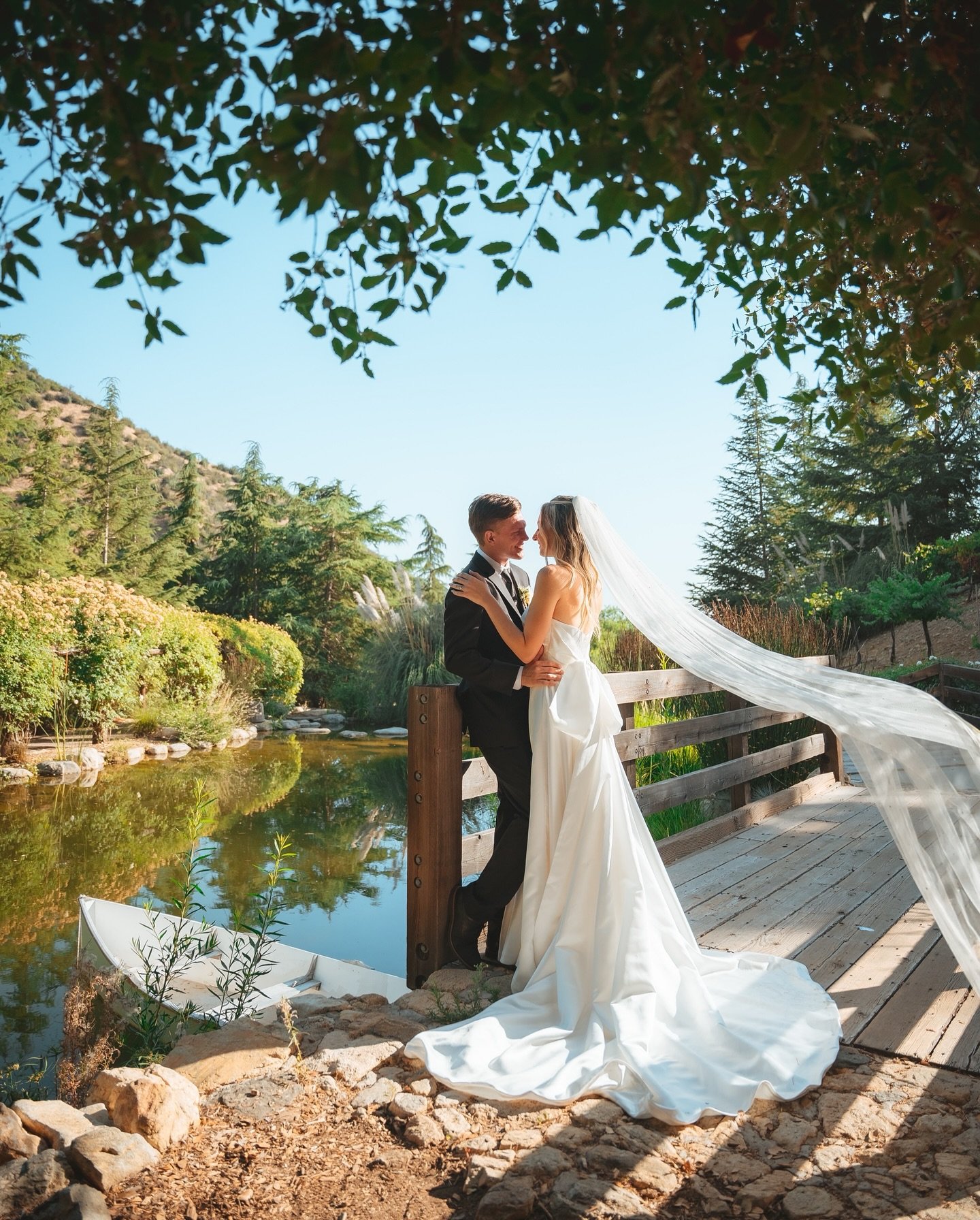 Straight out of a fairytale 💍

#losangelesphotographer #weddingphotographer #wedding #weddingvendors #orangecountyphotographer #sandiegophotographer