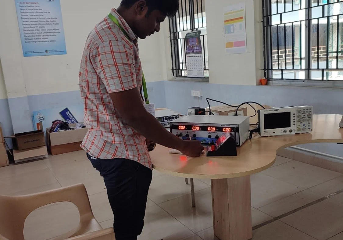 ANALOG CIRCUITS LAB.jpg