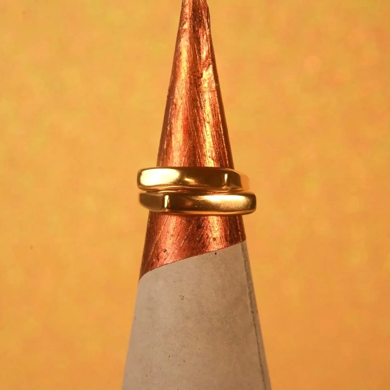 square-band-adjustale-gold.jpg