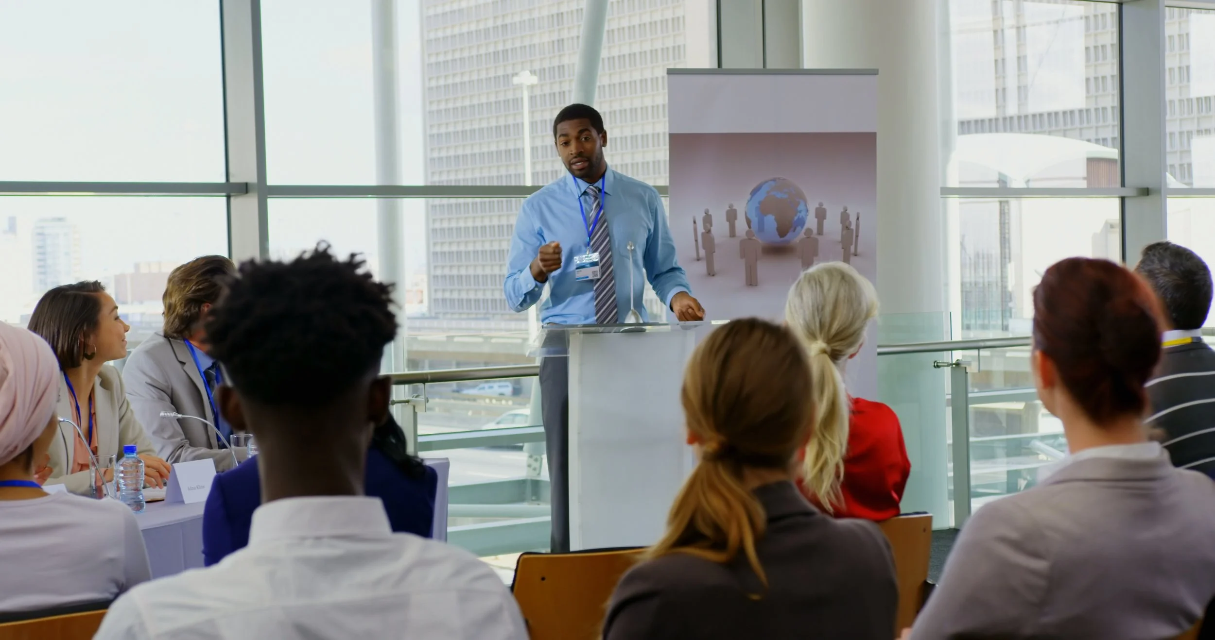 dfw-pro-photographers-corporate-event-photography-speaker-3.jpg