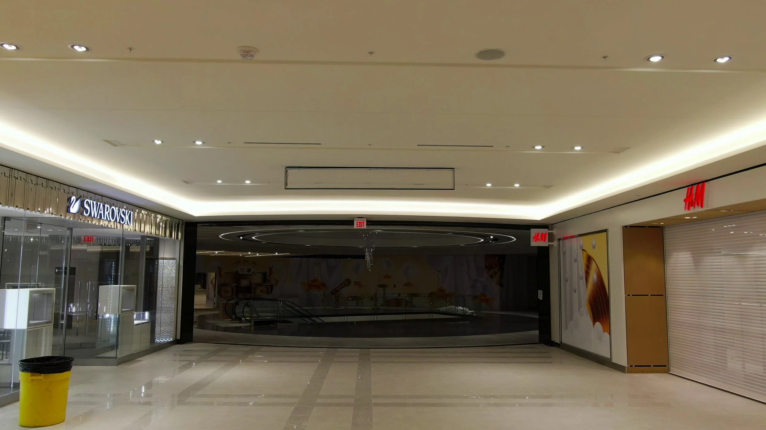 dfw-pro-photographers-commercial-real-estate-photography-shopping-mall-1.jpg