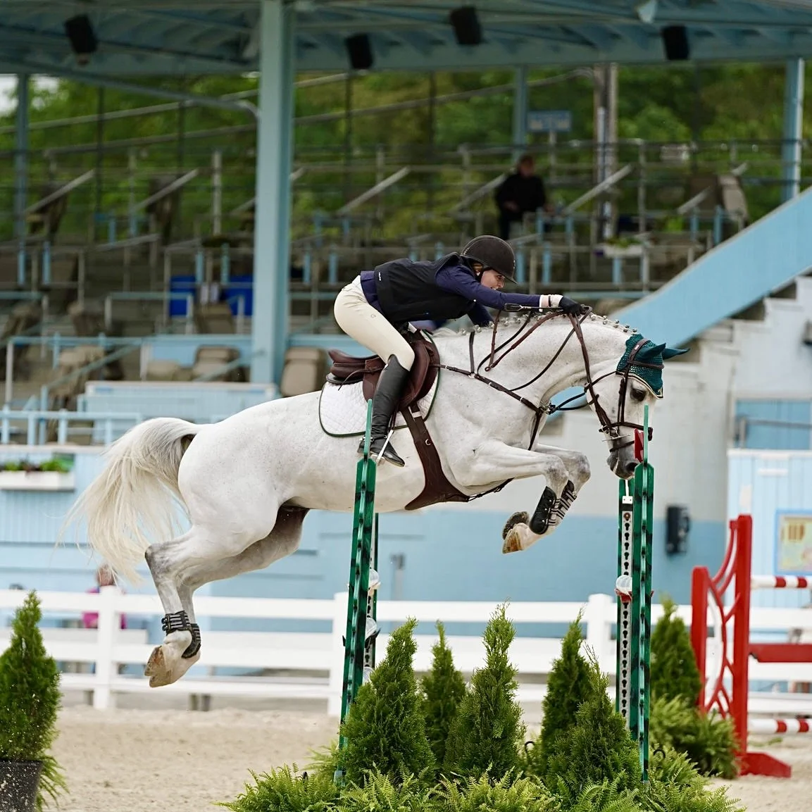 4 JUMPER GigglesSQ.jpg