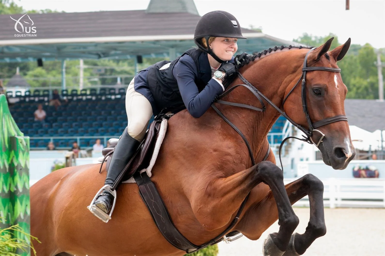 July 31,2021 US Equestrian Grand Remo and Kat Fuqua Win the 2021 Adequan©/USEF Junior Hunter National Championship – East Coast 3’6” Section
by Leslie Potter/US Equestrian Communications Department | 7/13/2021
Devon, Pa. – Winning at the Adequan©/USE