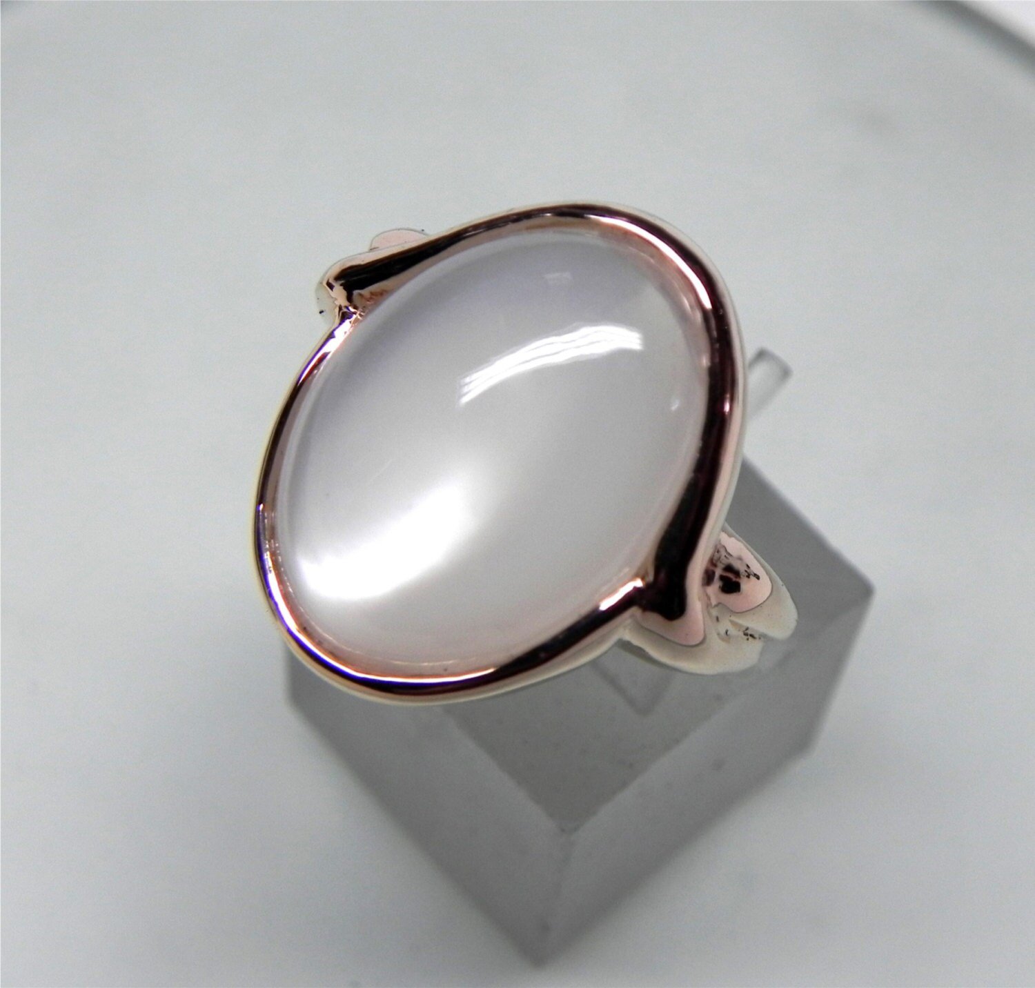 https://i.etsystatic.com/5308472/r/il/9aa09e/631416163/il_fullxfull.631416163_hoiu.jpg