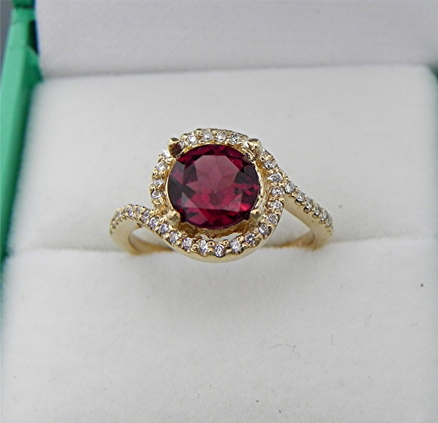 https://i.etsystatic.com/5308472/r/il/23b59e/845799767/il_fullxfull.845799767_iidb.jpg