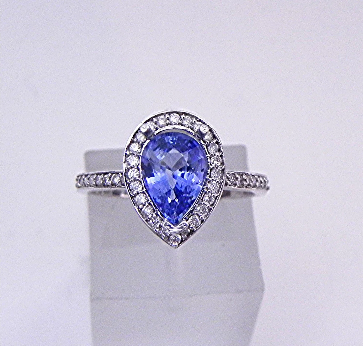 https://i.etsystatic.com/5308472/r/il/06ac85/697621712/il_fullxfull.697621712_gwsw.jpg