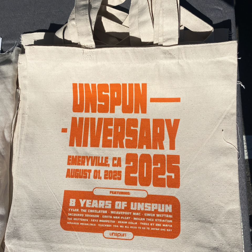 Custom tote bags for employee appreciation event