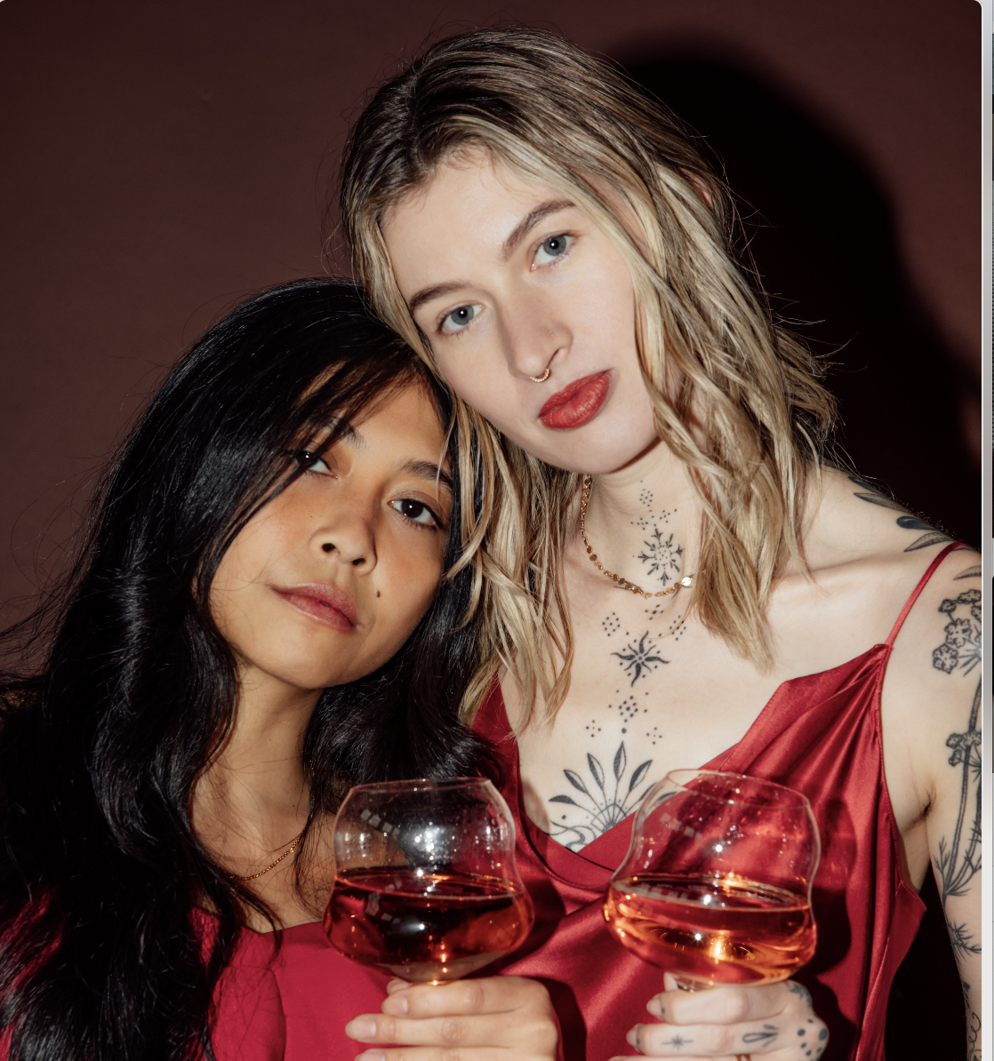 Artist Series: Gretchen & Tessa